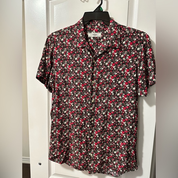 Product Men’s Short Sleeve Floral shirt (Size Large) - Picture 1 of 3